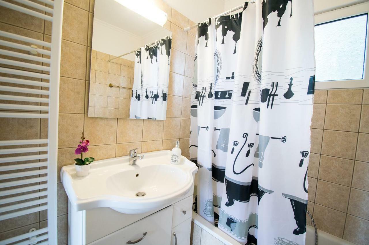 Betty'S Air+Port Sea Apartment Артеміда Екстер'єр фото